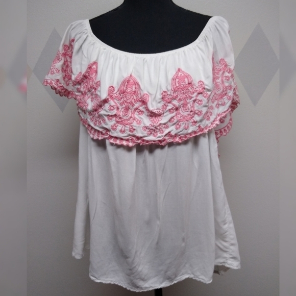Rue21 pink embroidered off shoulder top size XL - Picture 1 of 6
